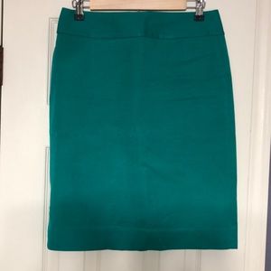 LAST CHANCE Banana Republic Pencil Skirt Size 6
